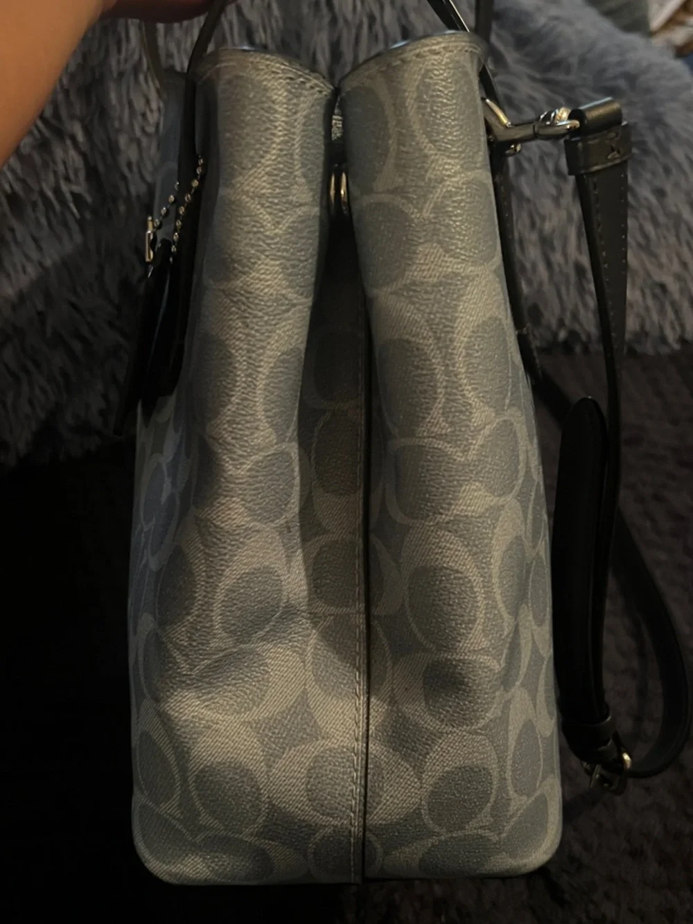 Authentic (COACH) Fiona Zip Tote Handbag in Signature Canvas